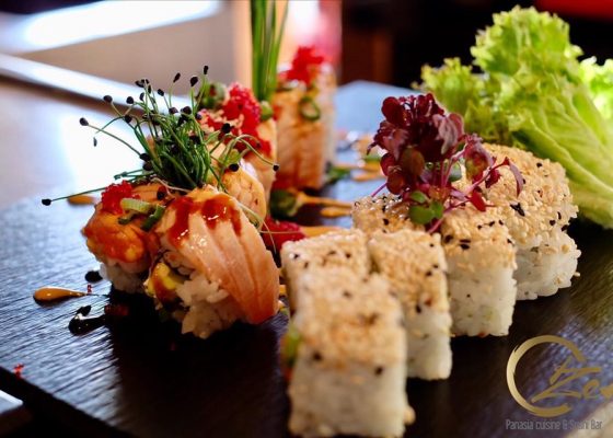 Auch der Weihnachtsmann liebt Sushi Auch der Weihnachtsmann liebt Sushi